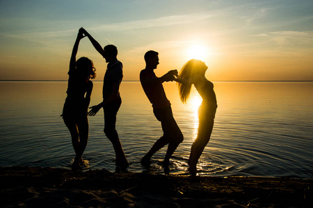 养鬼吃人2：魔界追魂